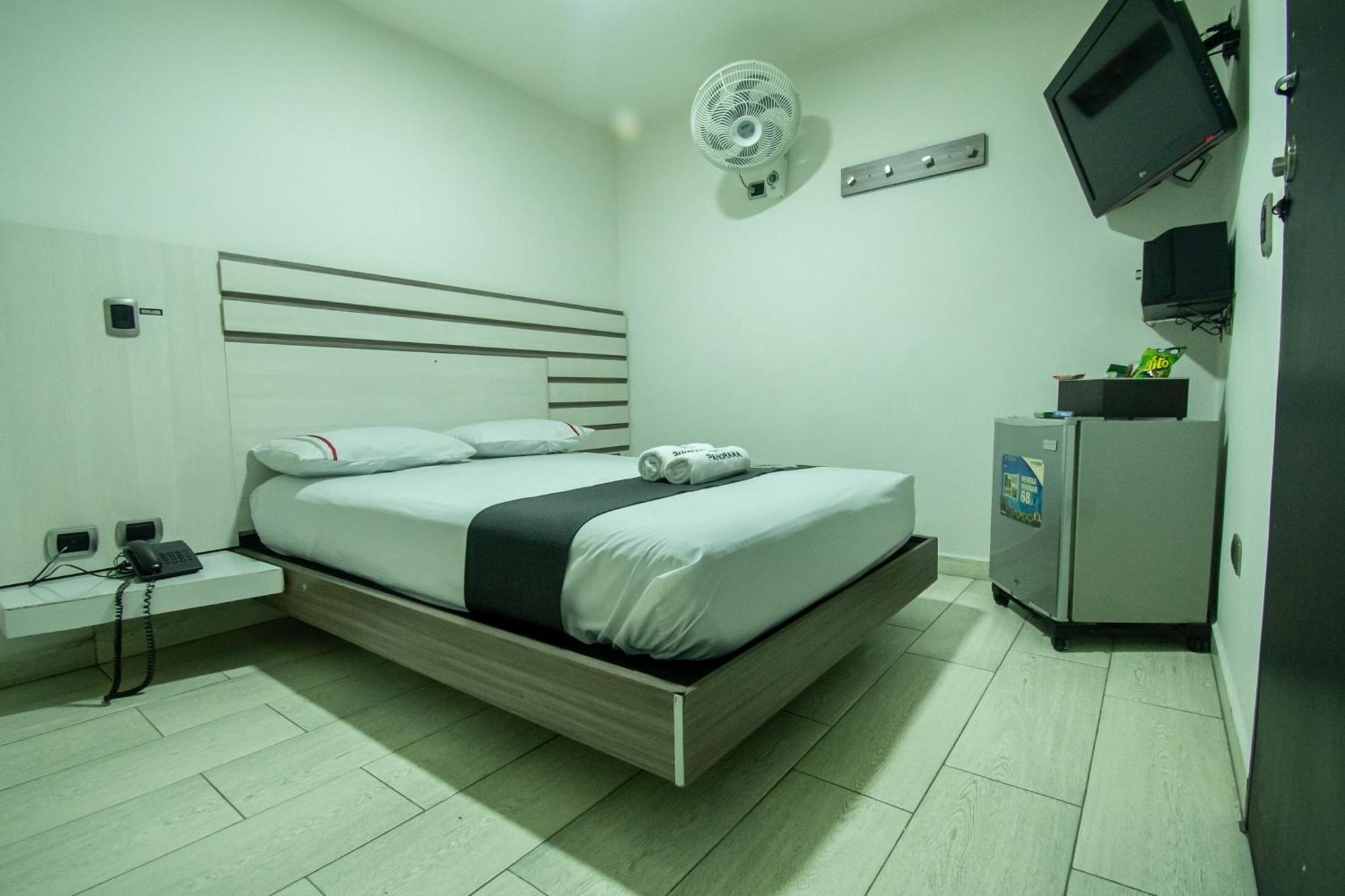 Hotel Panorama Меделин Екстериор снимка
