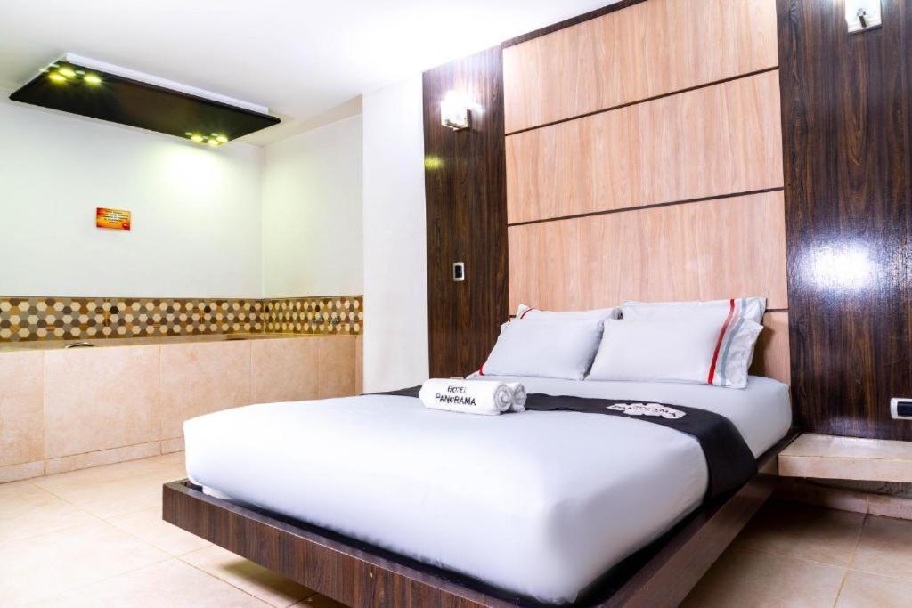 Hotel Panorama Меделин Екстериор снимка